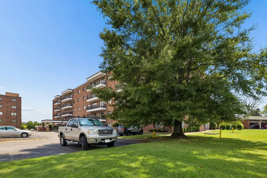 200 Sanders Ferry Rd #2205, Hendersonville, TN 37075 - #3