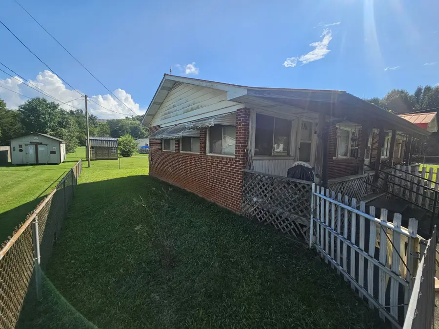 299 Mountain St, Doyle, TN 38559 - #2