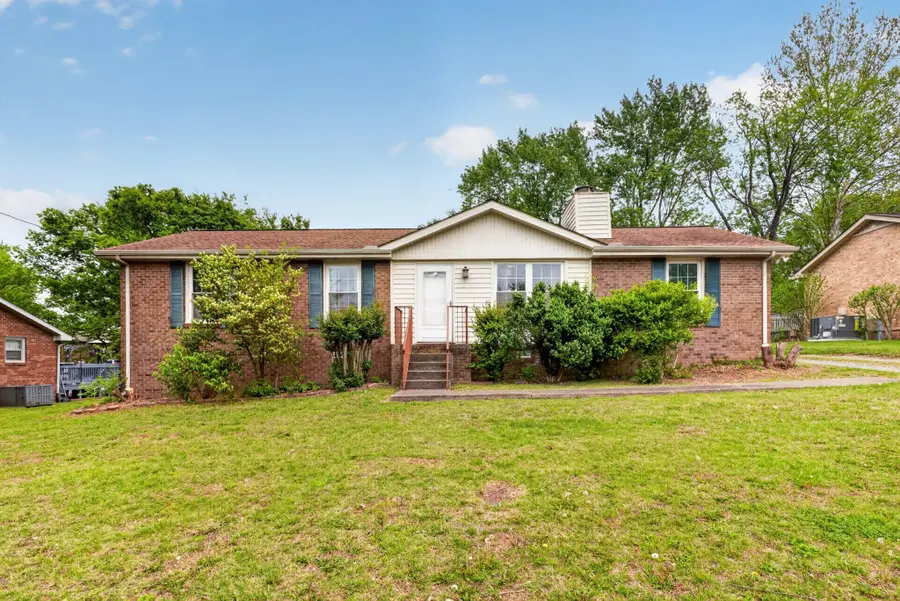 120 Hillwood Dr, Hendersonville, TN 37075 - #2