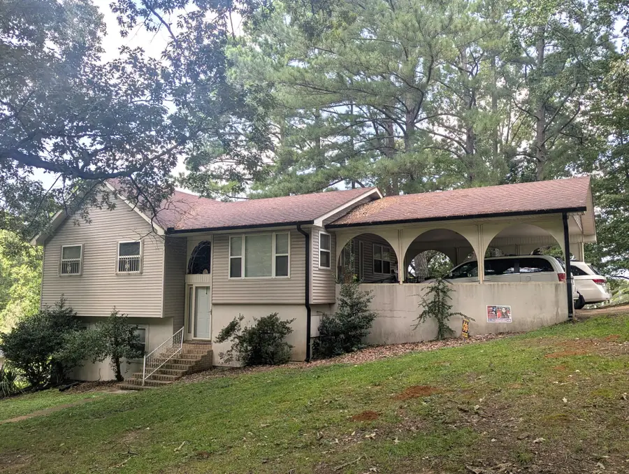1208 E Blythe St, Paris, TN 38242 - #2