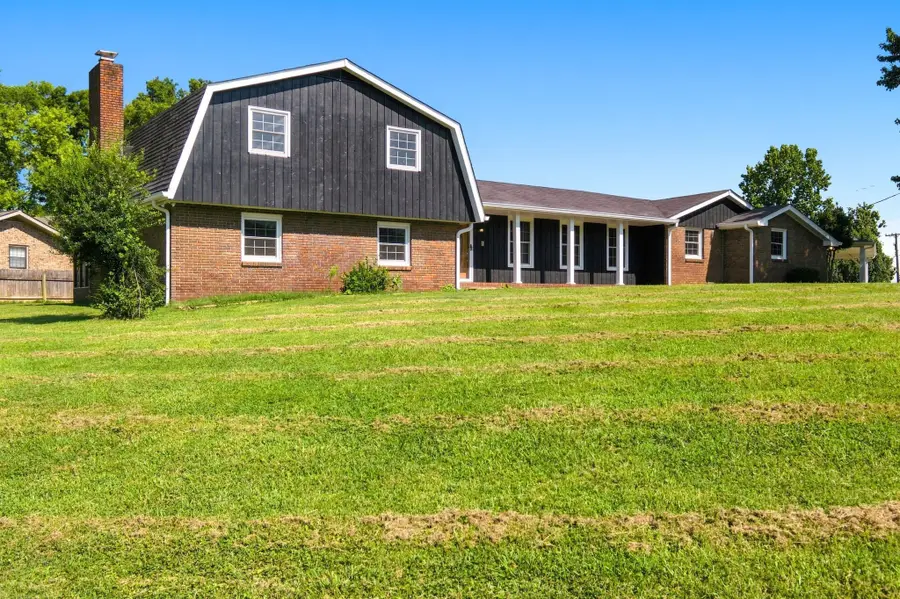 110 Highlander Dr, Hendersonville, TN 37075 - #2