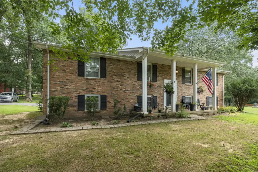 124 Shadybrook Cir, Dickson, TN 37055 - #2