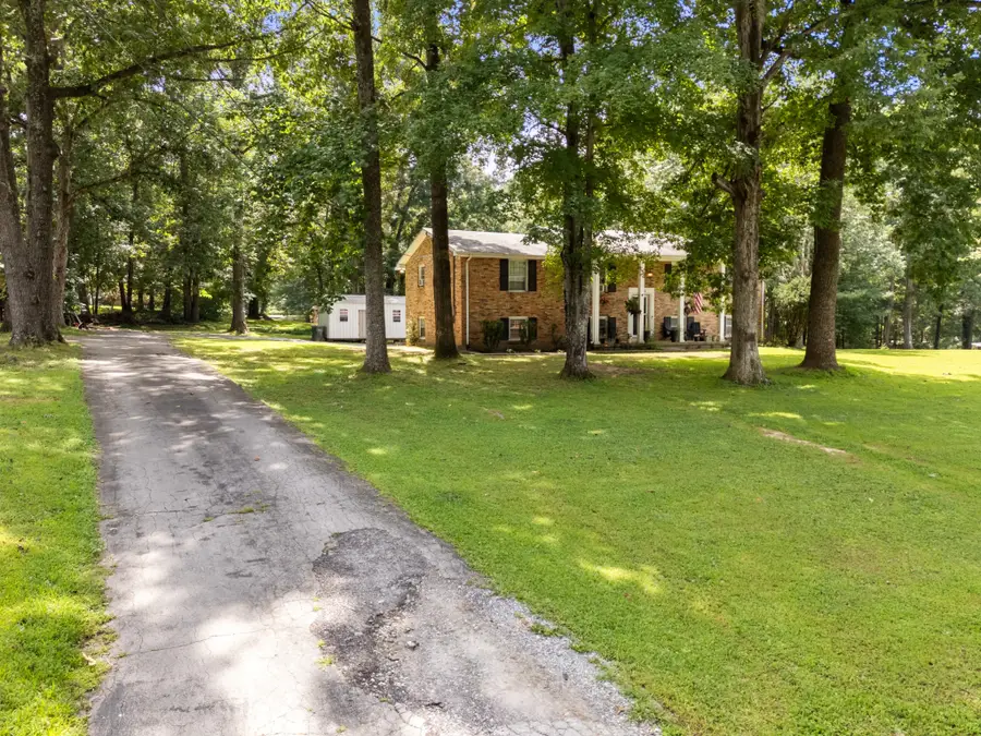 124 Shadybrook Cir, Dickson, TN 37055 - #3