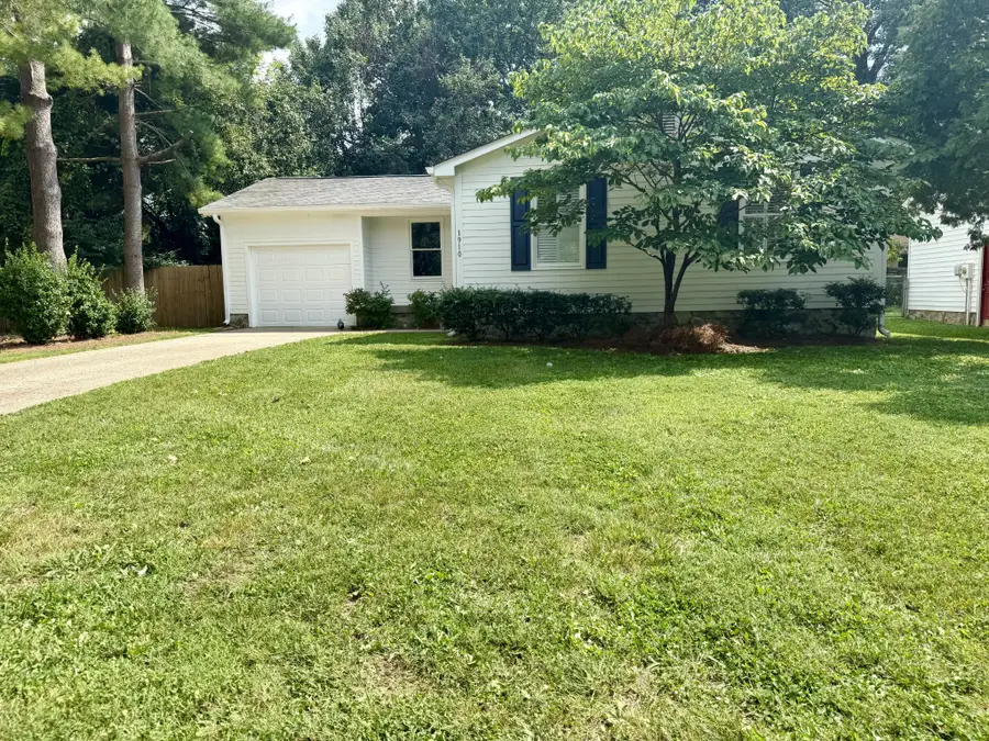 1910 Redbud Ct, Franklin, TN 37064 - #2