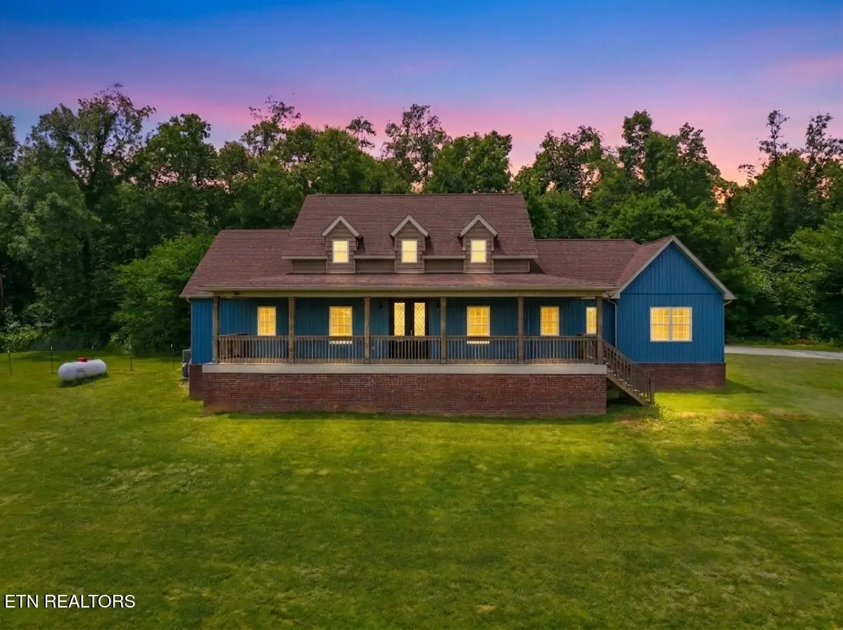 2728 Sweetwater Vonore Rd, Sweetwater, TN 37874 - #1