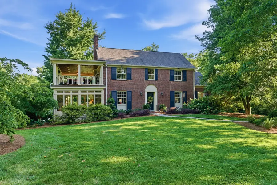 1419 Graybar Ln, Nashville, TN 37215 - #3
