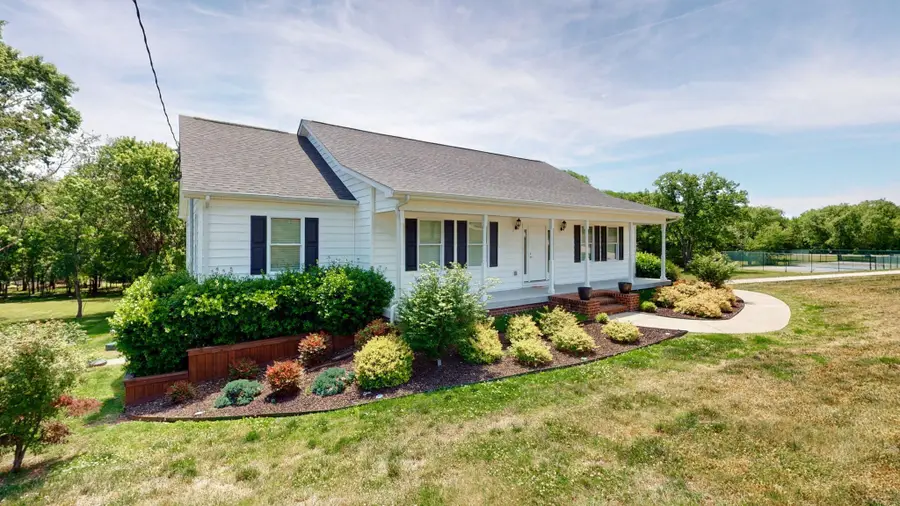 1909 Pointe Barton Dr, Lebanon, TN 37087 - #2