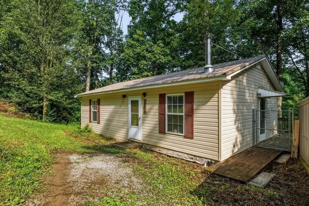 1899 Arrowhead Dr, Monterey, TN 38574 - #1