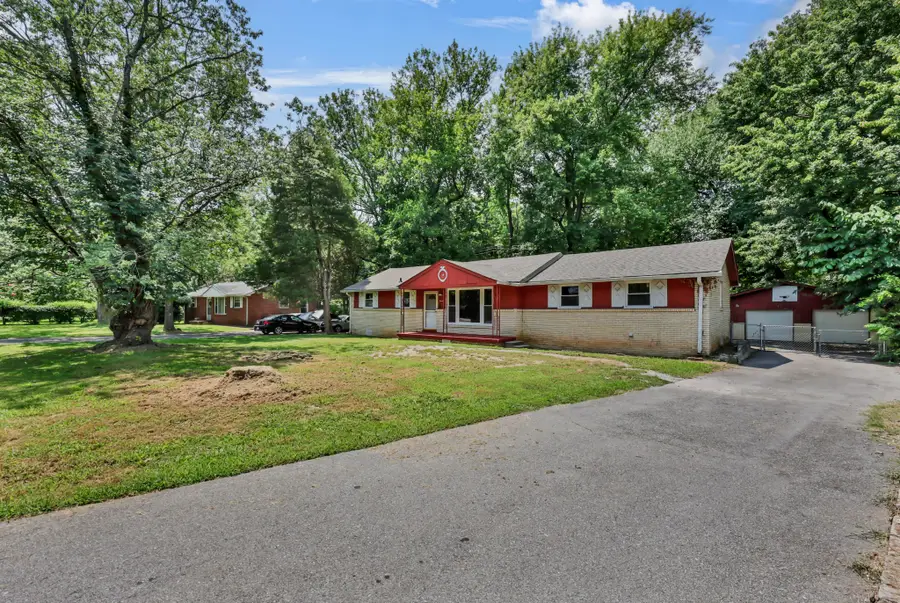 19 Charlemagne Blvd, Clarksville, TN 37042 - #2