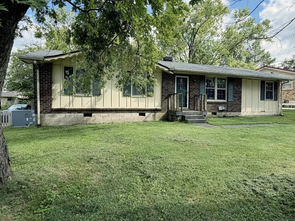 124 Laurel Ln, Hendersonville, TN 37075 - #1