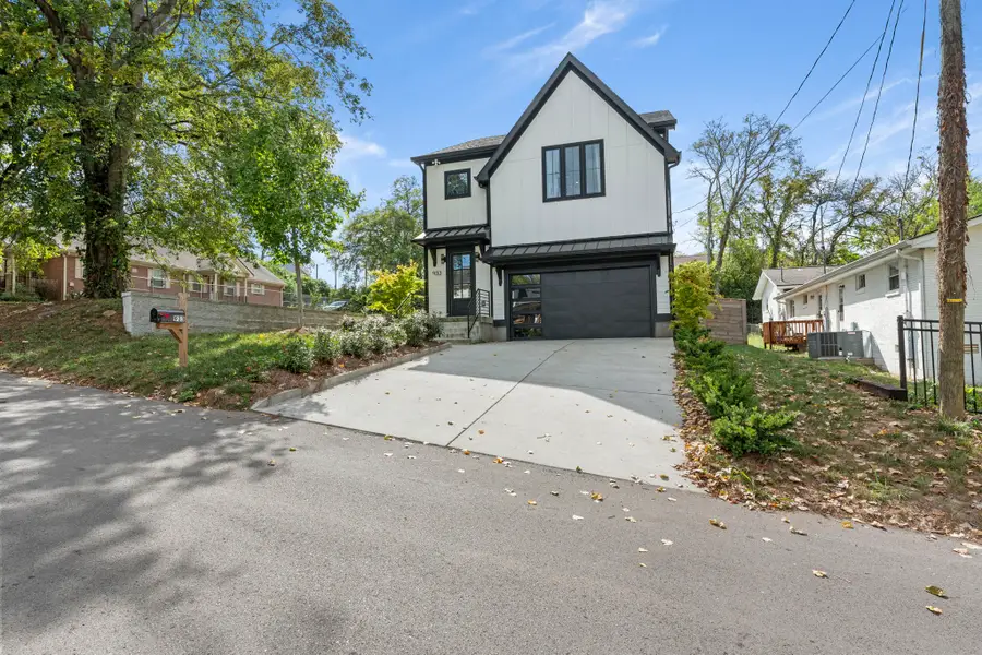 933 42nd Ave N, Nashville, TN 37209 - #3