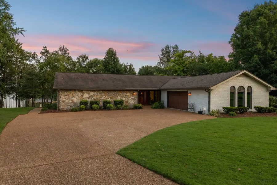 150 Grassland Dr, Gallatin, TN 37066 - #2