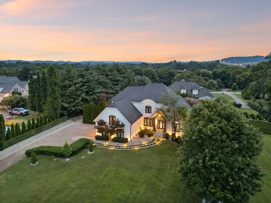 2112 Summer Hill Cir, Franklin, TN 37064 - #2