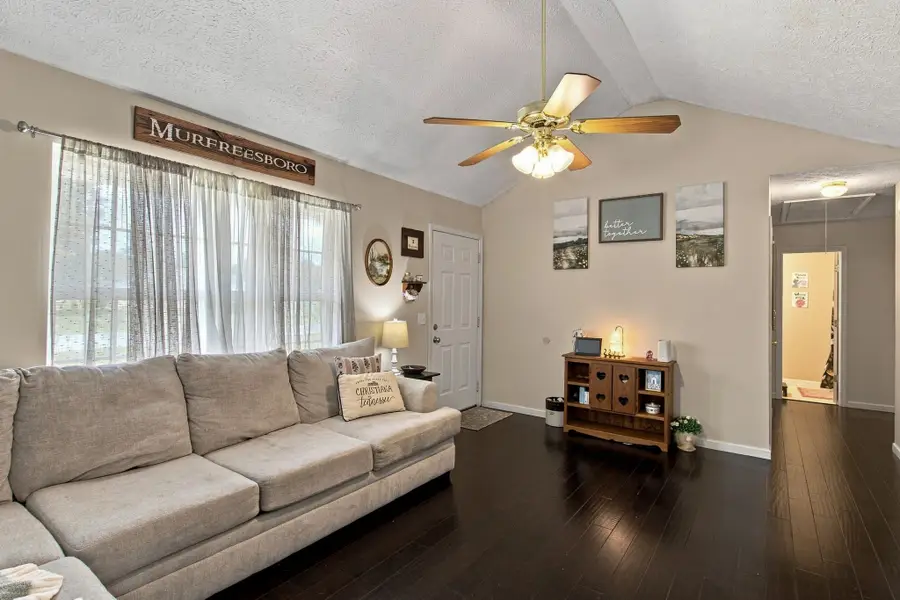 533 Birkenhead Dr, Christiana, TN 37037 - #2
