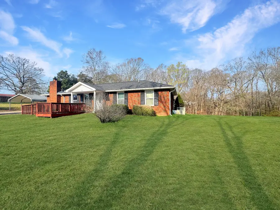 75 Towering Oaks Dr, Tennessee Ridge, TN 37178 - #2