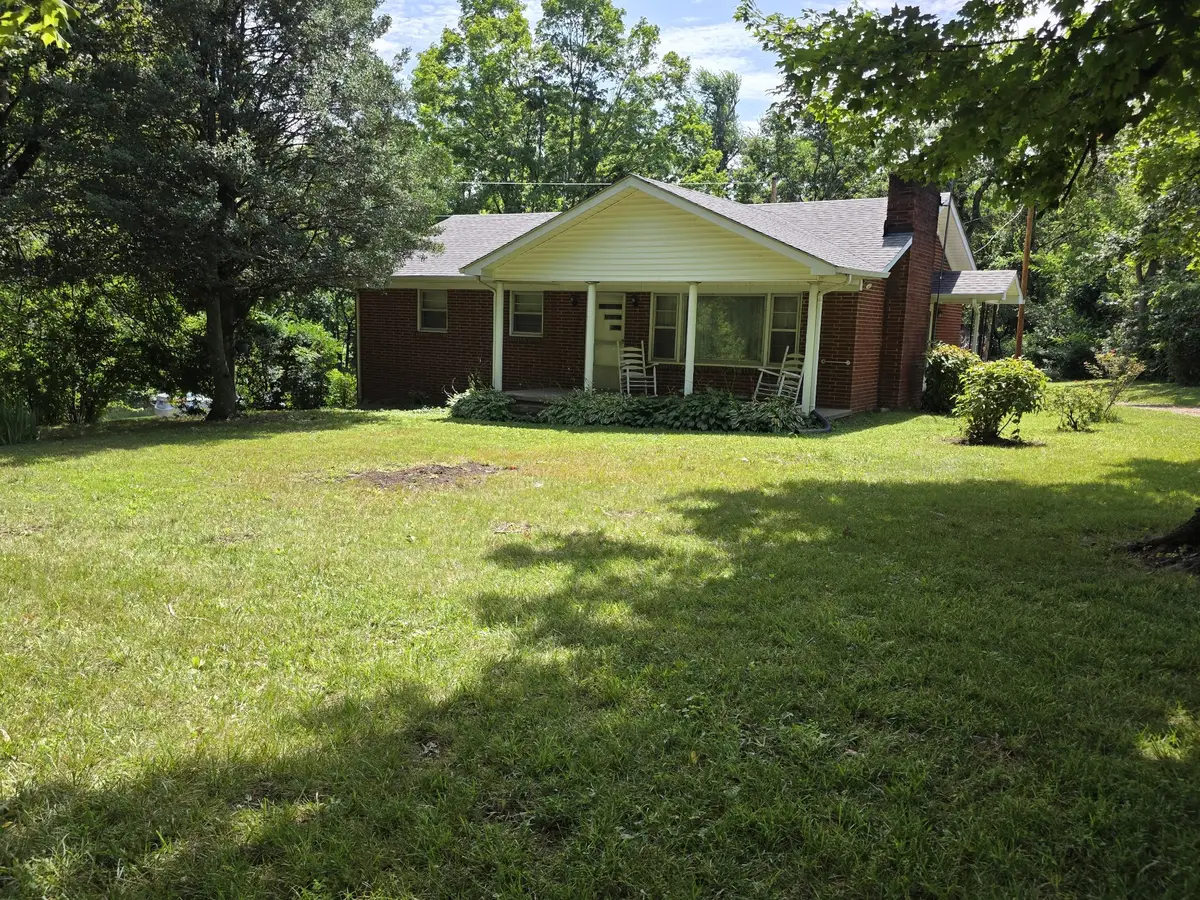 1438 Rocky Mound Rd, Westmoreland, TN 37186 - #1