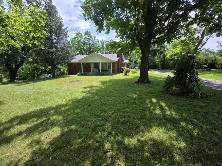 1438 Rocky Mound Rd, Westmoreland, TN 37186 - #2