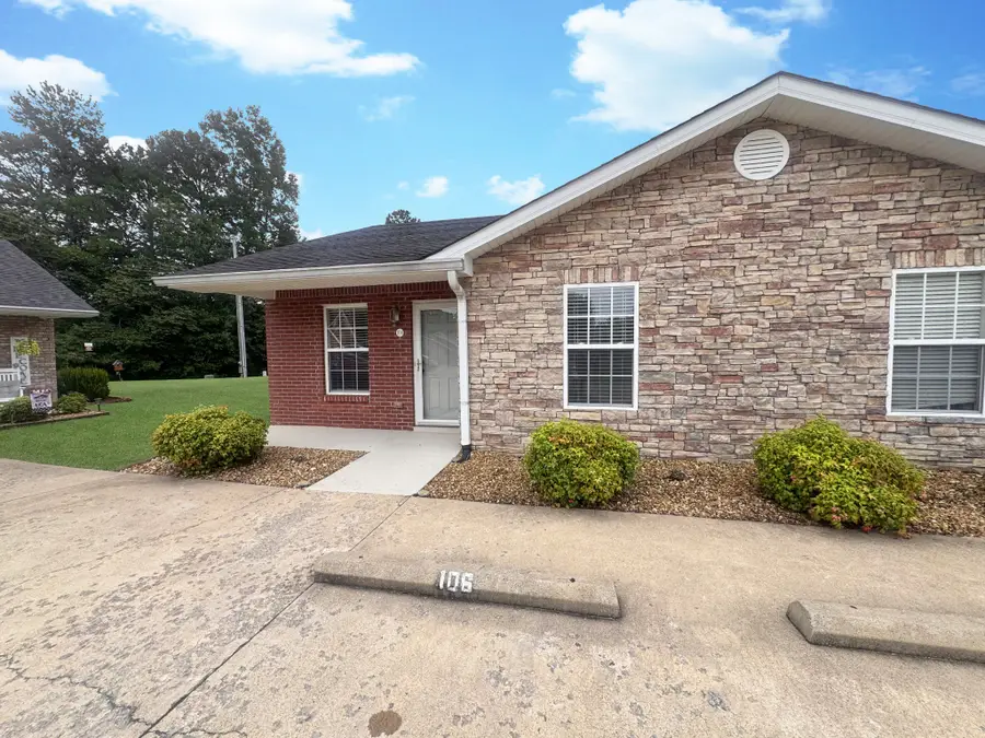106 Colson Village Ct, Dover, TN 37058 - #3