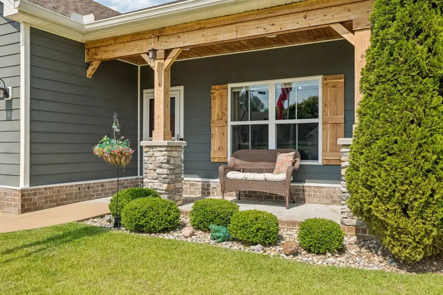 2204 Bee Hive Dr, Columbia, TN 38401 - #2