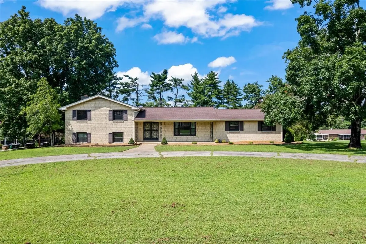 400 Nesbitt Ln, Madison, TN 37115 - #1
