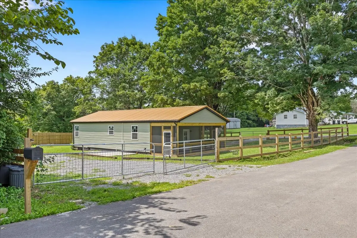 302 Kale, Englewood, TN 37329 - #1