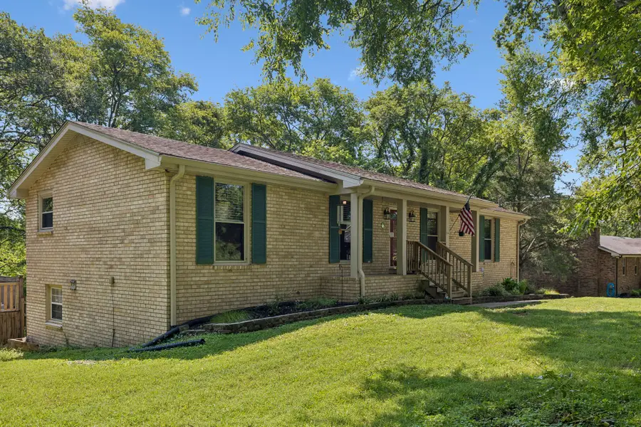 609 Clifton Dr, Goodlettsville, TN 37072 - #3