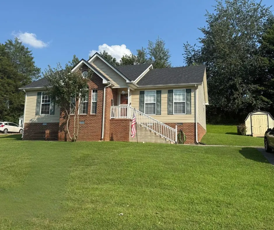 1043 Woodbrier Ln, Greenbrier, TN 37073 - #1