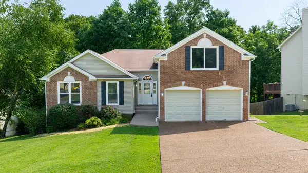 2708 Leesa Ann Ln, Old Hickory, TN 37138