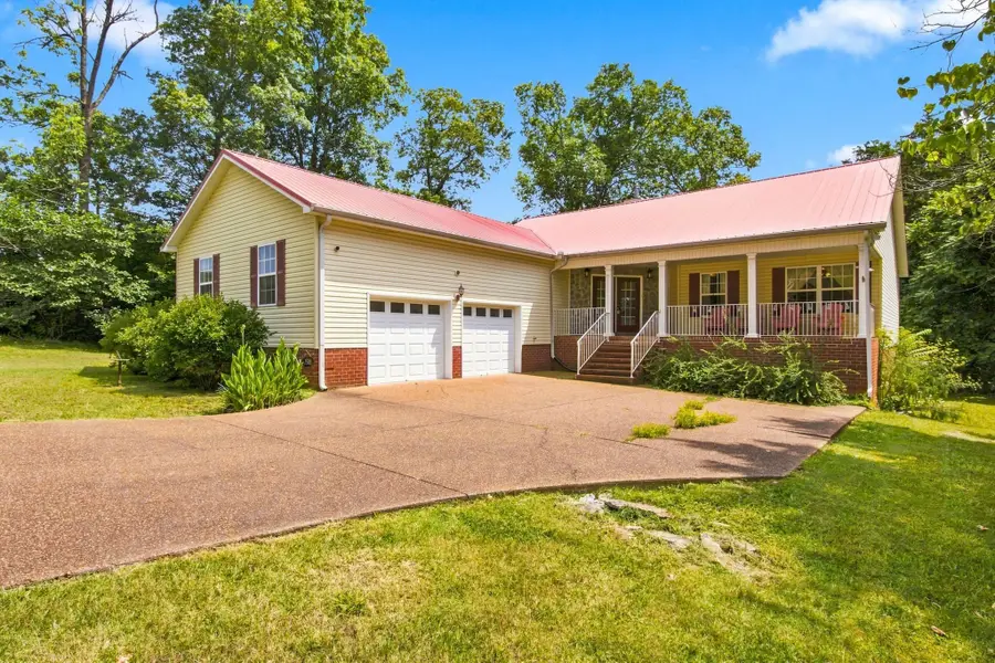 1501 Rebecca Dr, Chapel Hill, TN 37034 - #2