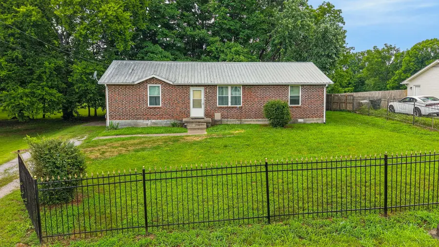 209 Walnut Crest Dr, Gallatin, TN 37066 - #3