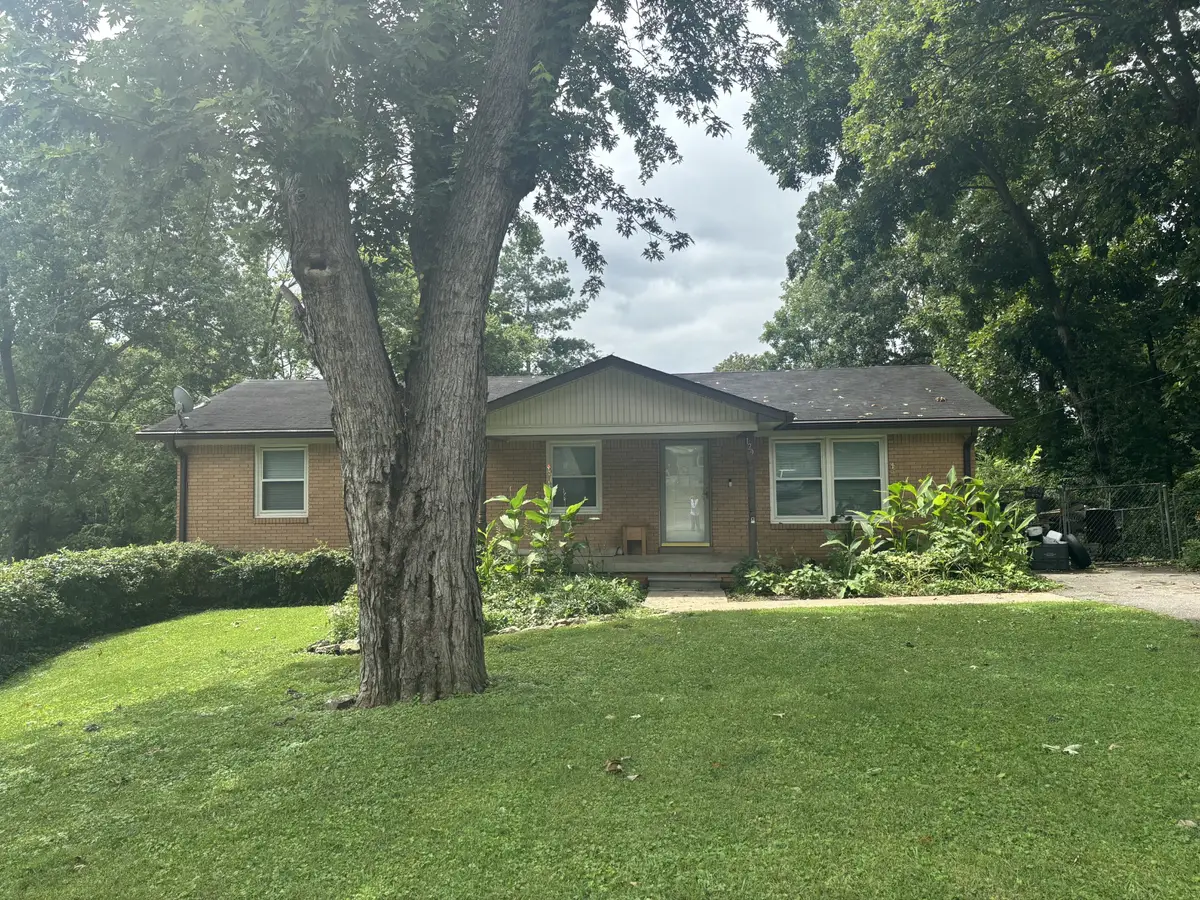 129 Lorraine Dr, Gallatin, TN 37066 - #1