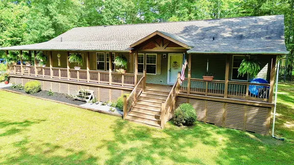 6808 Cedar Grove Rd, Big Sandy, TN 38221