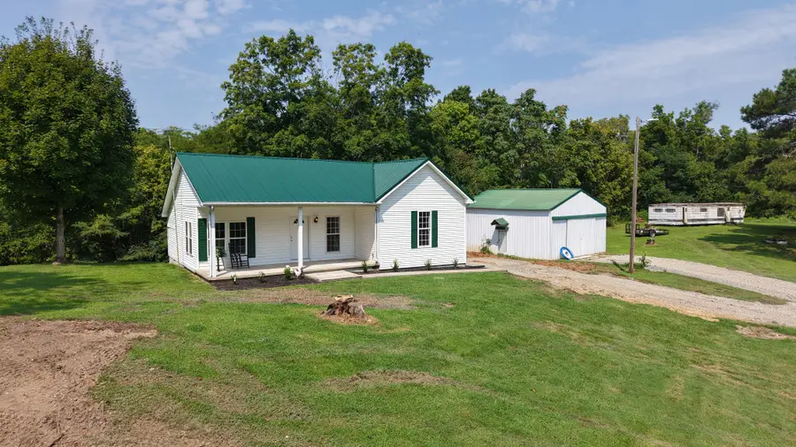 194 Davenport Ln, Lafayette, TN 37083 - #2