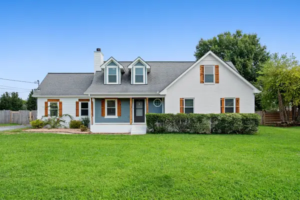 126 Fall Creek Dr, Murfreesboro, TN 37129