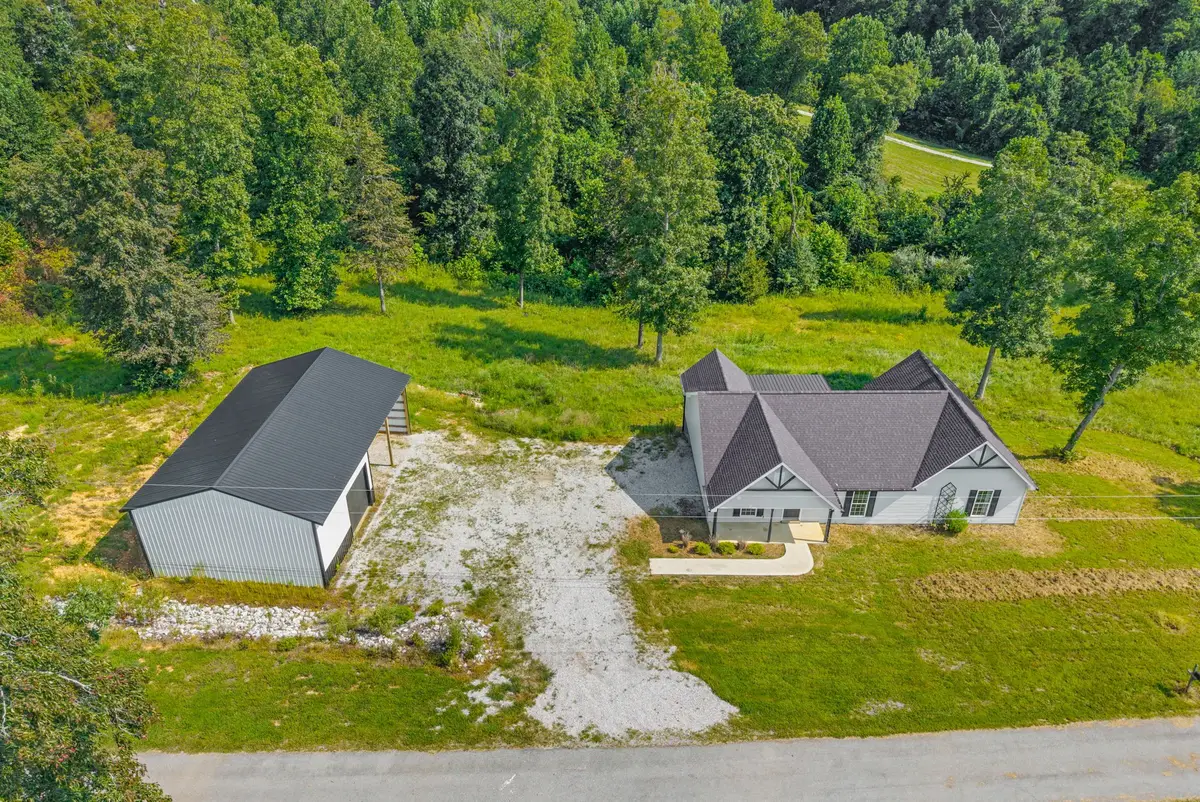 153 High Point Rd, Erin, TN 37061 - #1
