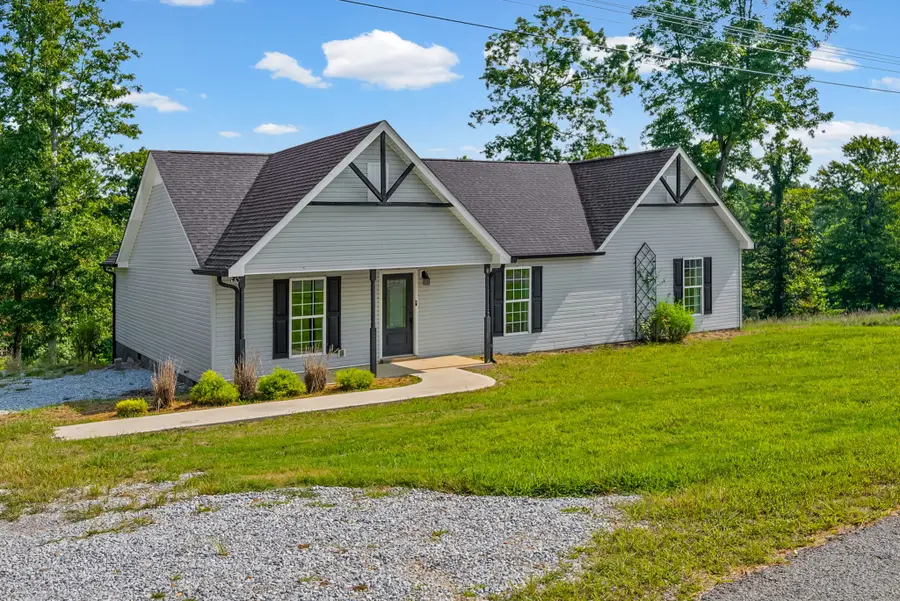 153 High Point Rd, Erin, TN 37061 - #3