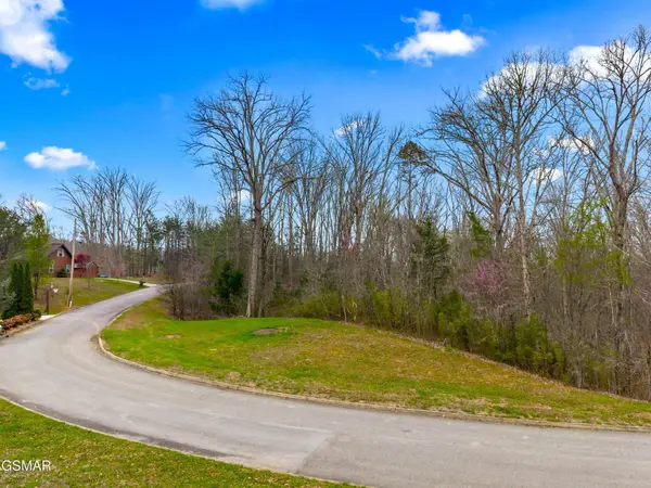 106 Turtle Dove Trail, Dandridge, TN 37725