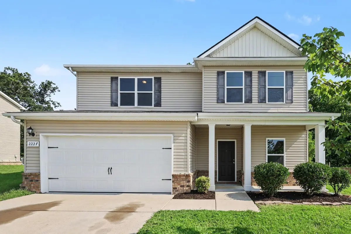 2227 Bee Hive Dr, Columbia, TN 38401 - #1
