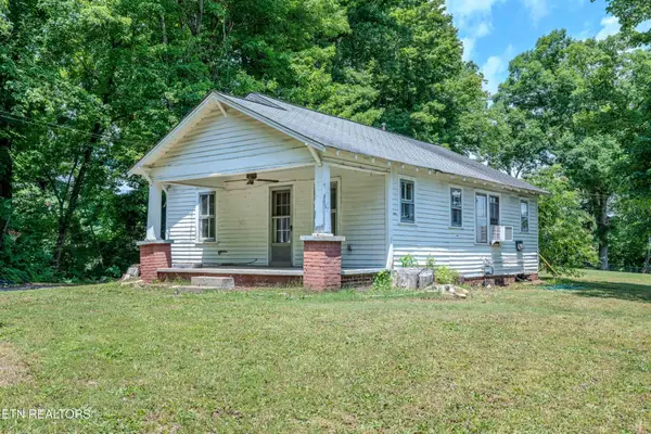 323 Lee Rd, Clinton, TN 37716