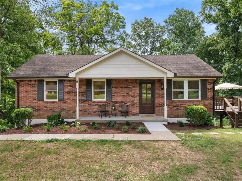 5913 Huffman Rd, Goodlettsville, TN 37072 - #2