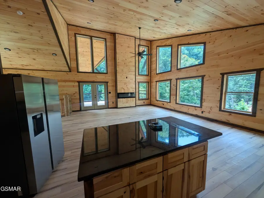 928 Ski Mountain Road, Gatlinburg, TN 37738 - #3