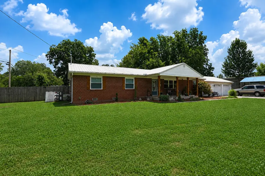 60 Lynn St, Morrison, TN 37357 - #3