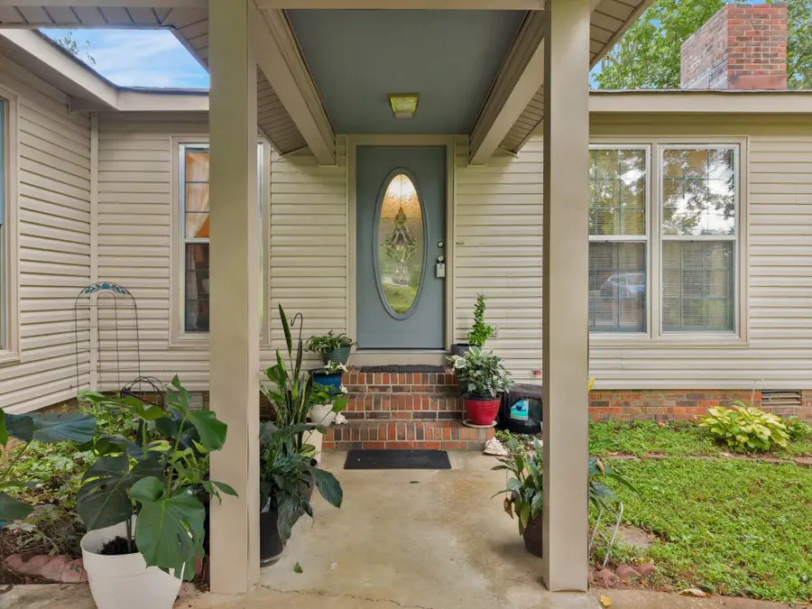 912 E College St, Pulaski, TN 38478 - #2