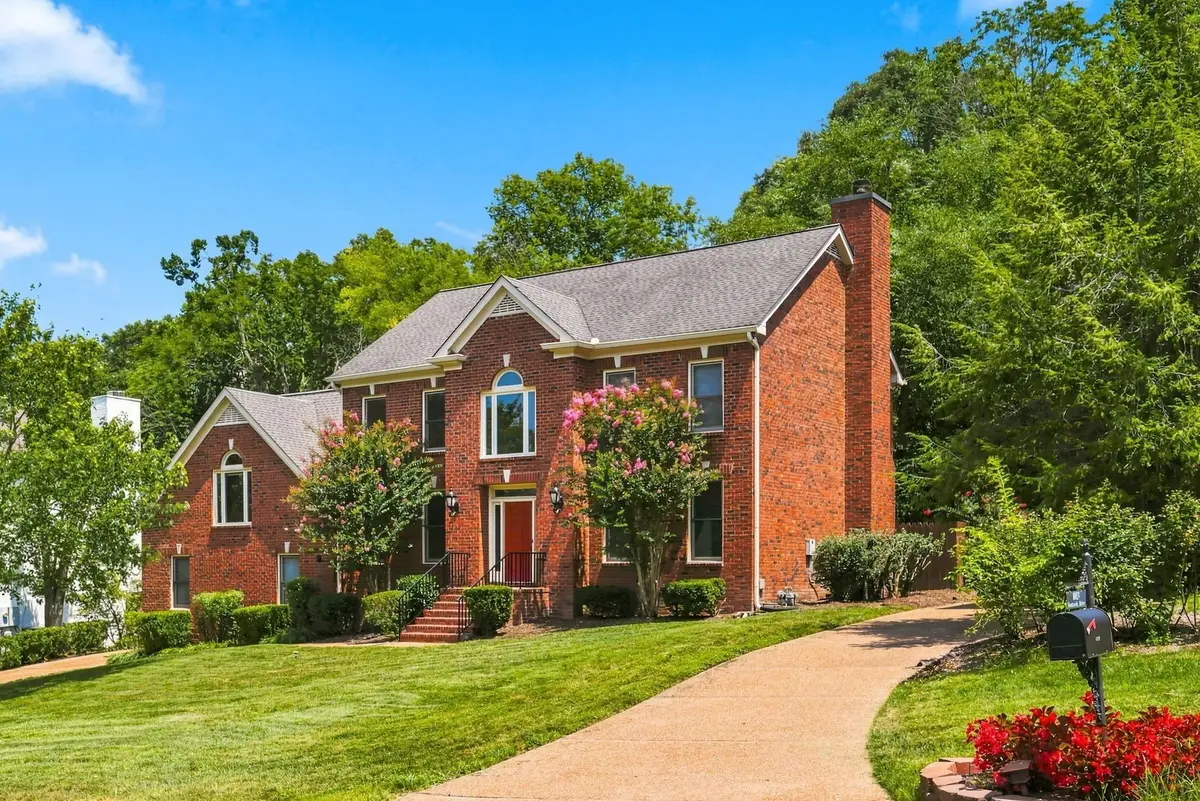 8009 Montcastle Dr, Nashville, TN 37221 - #1