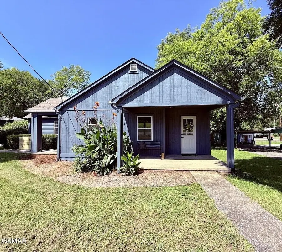 528 N College Street, Madisonville, TN 37354 - #3
