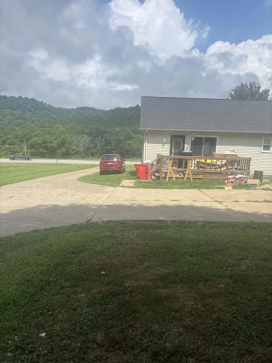 6729 Hartsville Rd, Dixon Springs, TN 37057 - #3
