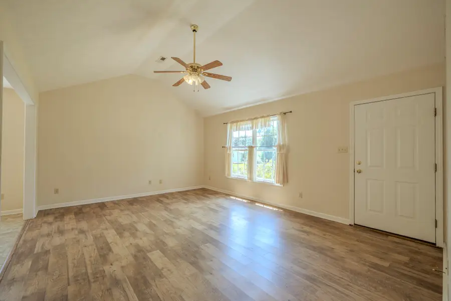 254 Linden Ln, Adamsville, TN 38310 - #3