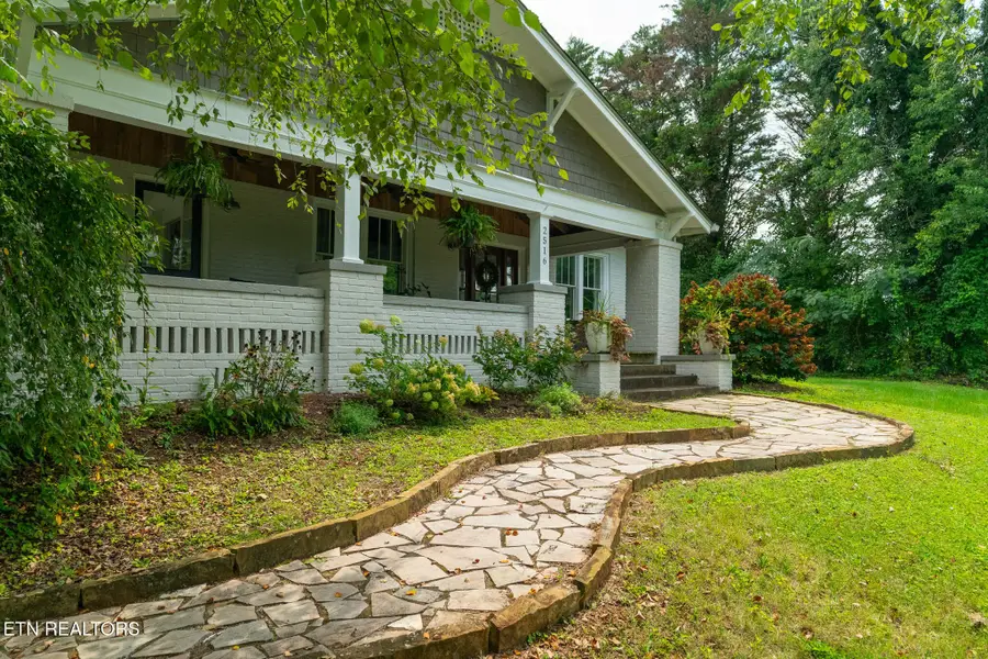 2516 Maple Drive, Knoxville, TN 37918 - #3