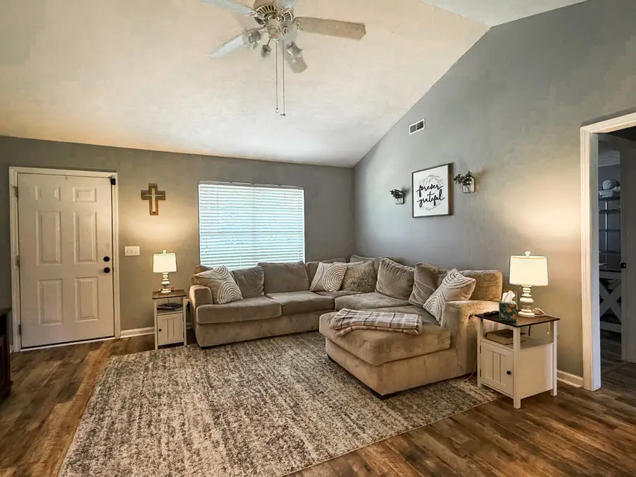 1109 Auldridge Dr, Christiana, TN 37037 - #2