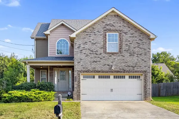 1017 Sunrise Dr, Clarksville, TN 37042